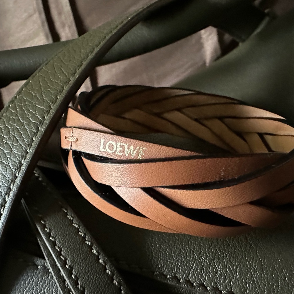 Loewe Braided Bangle in Classic Calfskin - Tan Size M